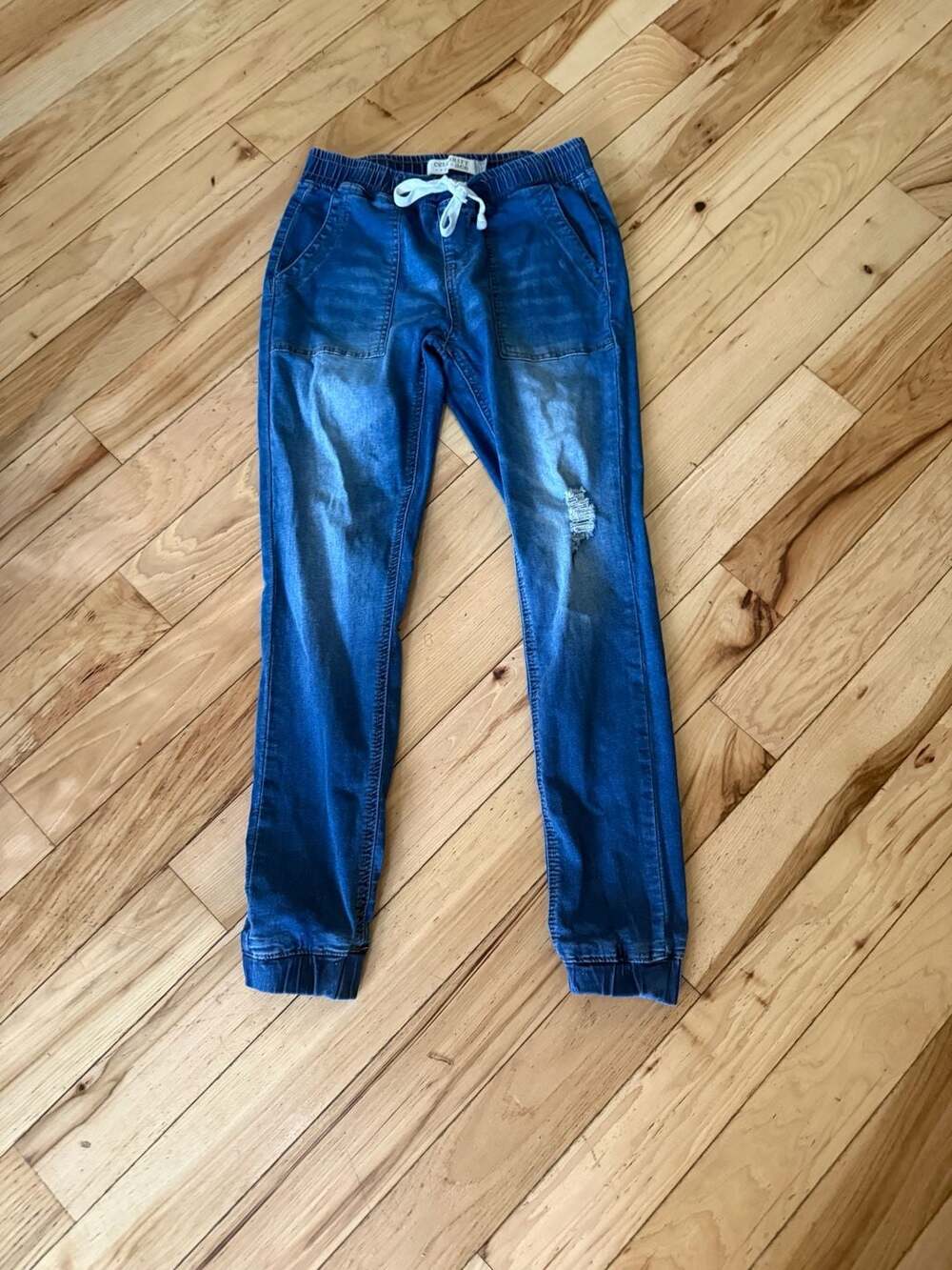 Celebrity Pink Ace Denim Jogger Jeans Distressed Size 3/4